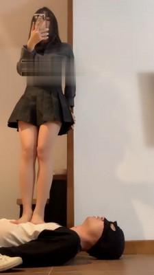 【宝爷】脏小白鞋白袜辱地毯 bf22208