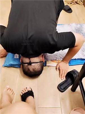 【上海汤圆】sp/跪舔原味裸足/全体重踩踏 JS240814-10