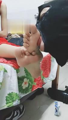 【美娜格格】脚底酸奶喂食 bf21826