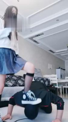 【猫神大人】JK小姐姐黑丝白鞋虐杀 bf19439