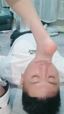 【丫丫】学生S蹂躏素人狗奴 bf18967