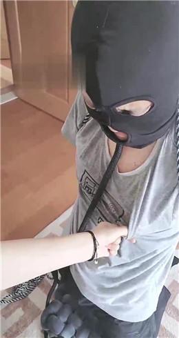 【孤野】反绑贱狗重度耳光 bf18583