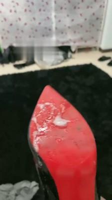 【柒月S】闺蜜非要跪下做母狗 bf18196