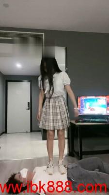 【奈奈生】JK小姐姐羞辱虐打狗 bf18133