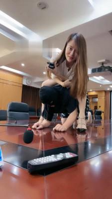 【一嬛】女白领调教同事当狗 bf18351