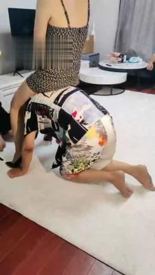 【美丝大大】大型群玩游戏现场玩多奴 bf17654 【美丝大大】大型群玩游戏现场玩多奴 bf17654