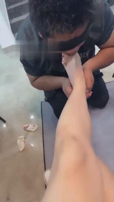 【沐阳大小姐】舔脏鞋吃船袜 bf17638