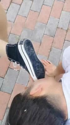 【语晴】户外车上裸足戏双奴 bf13906