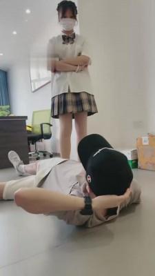 【狗哥】开发来应聘的学生 bf13729