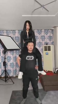 【二宝】素人模特小白鞋暴力踢踹 bf13431