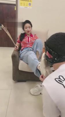 【鑫儿教头】姐姐喜欢虐待抖M弟弟 bf13394