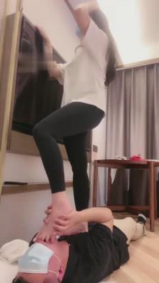 【强抚】抖M老爸做女儿的狗奴 bf13335