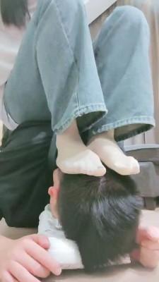 【妮蔻】迷恋脏白鞋/丝袜的狗 bf21266