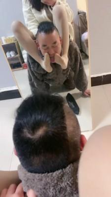 【惜沫】诱导继父舔逛街后的鞋袜脚 bf21249