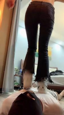 【宝爷】醉酒后拿狗出气 bf21083