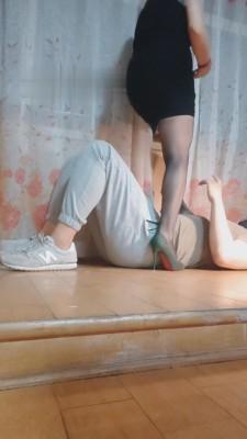 【美杜莎】小白鞋全体重踩踏 bf13138