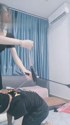 【美美子】黑丝御姐家中遛狗 bf12696
