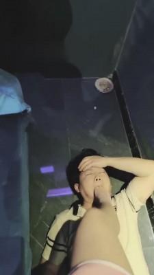 【德意男神】做足疗小妹的奴 bf12592