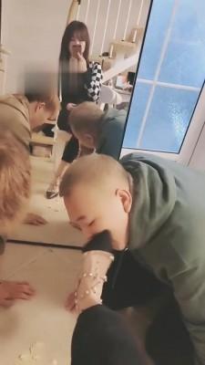 【希希子】剧情-补课老师偷看上厕所反被虐成狗 bf4006