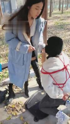 【梓晨】野外捆绑调女儿 bf3900