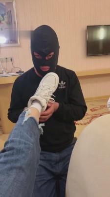 【悦主大人】脏运动鞋棉袜羞辱最贱畜生 bf3792