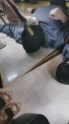 【双子姬】重庆最美素人调教双狗 bf7577
