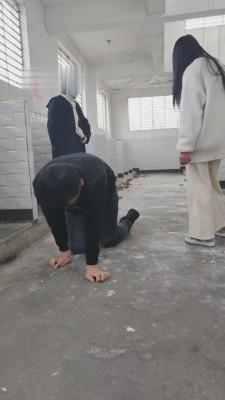 【最抗揍M】开发俩素人小姐姐校园暴力剧情调 bf9145