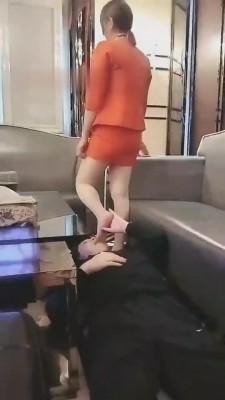 【撩妹男神】大长腿KTV公主调教双M bf7312