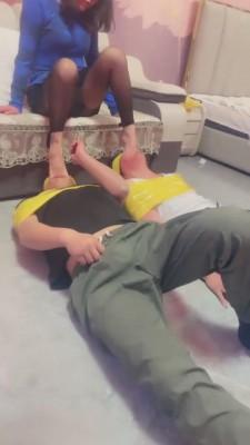 【逗逗】重度升级强制双奴比赛深喉封鼻窒息 bf9215