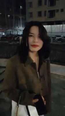【梵高】肉丝长靴路人美女踩踏 bf9066