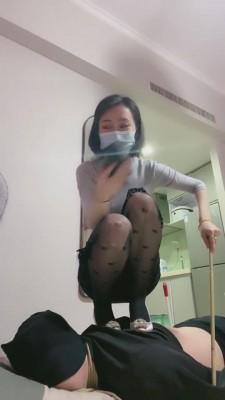 【Q月s】超狠高跟踩踏 bf6798