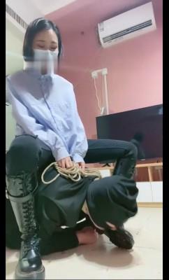【Q月s】TJ场：黑色马丁靴骑马踩踏遛狗喂食 bf6806