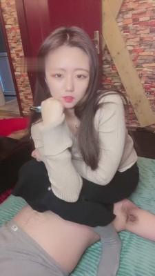 【芸熙】网红坐着人肉垫子聊聊天 bf6751