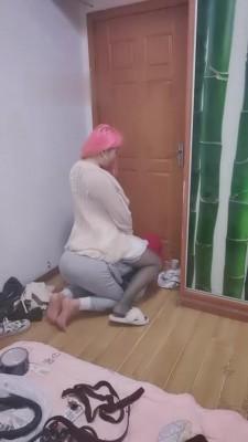 【小希女王】开发调教狗儿子-圣水泡面大餐 bf6633