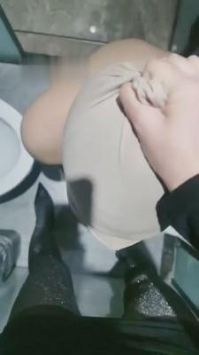 【小拽主人】情侣s开发狗当绿奴（双主轮流圣水） bf6594