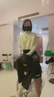 【Q月S】运动女神全体重踩踏/骑马 bf5847