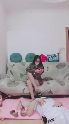 【丝绮】下班老板变狗伺候下属 bf9057