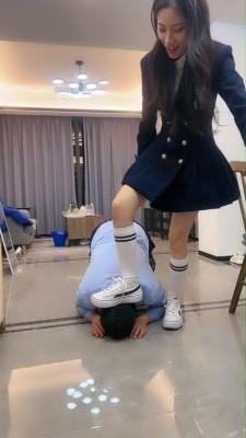 【七月】踩烂同学的狗舌头 bf8934