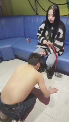 【御严】和男朋友包间调二狗畜生 bf5198