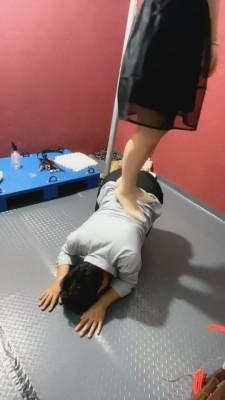 【唯雅】强制圣水/鼻勾/虐乳/捆绑 bf972
