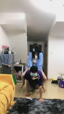 【婉婉】大学生S运动后的白棉袜羞辱 bf1482