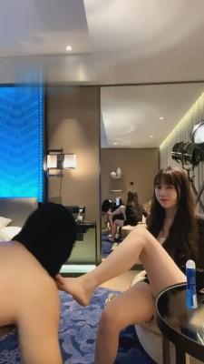 【樱桃大大】可爱芭比网红模特耳光羞辱场 bf1535