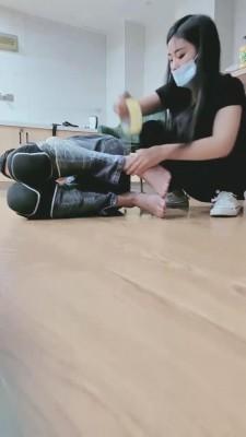 【韩韩】小白鞋原味船袜塞嘴胶带捆绑虐 bf1786