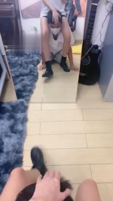 【丞丞】短靴脚下踩着厨师狗 bf2267