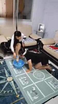 【梓晨】到女同学家做客,沦为我的狗 bf2338