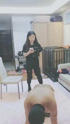 【依然】圈养第二天虐发骚狗 bf2939