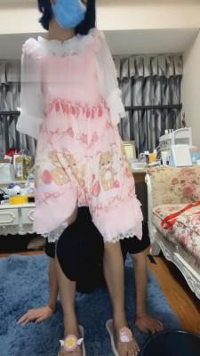 【东莞依主】萝莉主喂食+洗脚水 G-210811-29