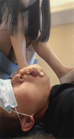 【阿月】无底线踩踏-强制深喉-耳光踹头-腿绞转胯 G-210822-23