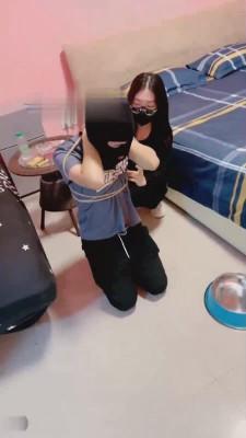 【夏娃】继母把狗儿子圈养在家虐 bf13932