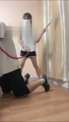 【云云酱】清纯学生主重度踢打虐 bf13872